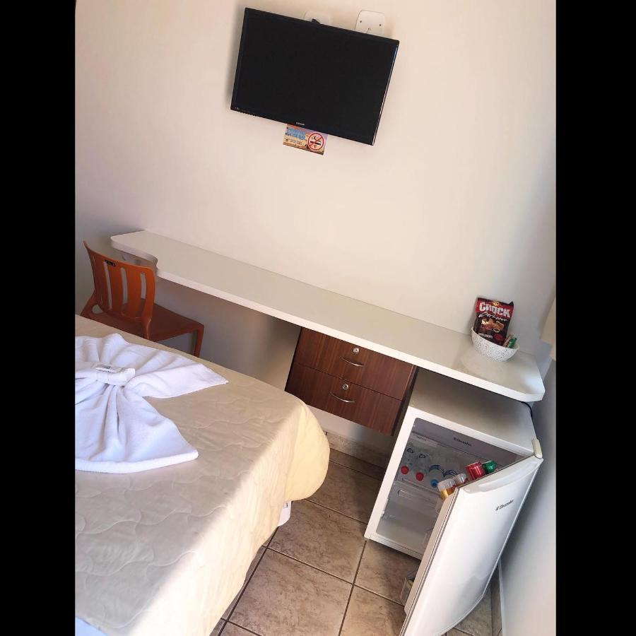 Flip Palace Hotel Buriti Alegre Exterior photo
